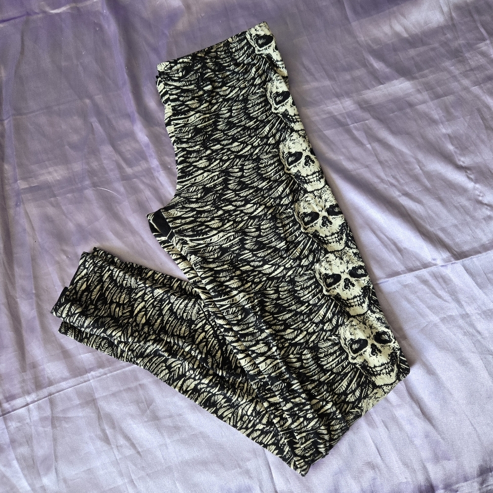 Lip Service Skull & Feathers Leggings